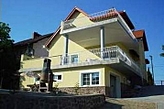 Ģimenes viesu māja Balatonalmádi Ungārija